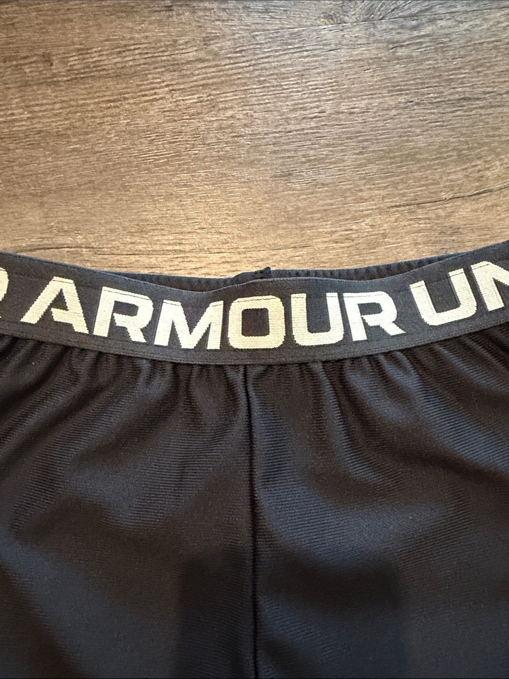 Under Armour Girl's 5 Black Athletic Short - Picture 5 of 6
